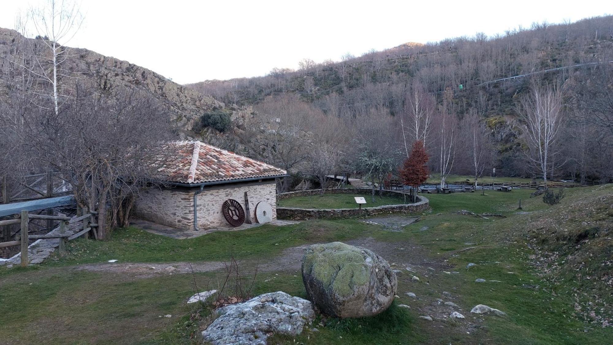 Villa El Tinao De La Hiruela Extérieur photo